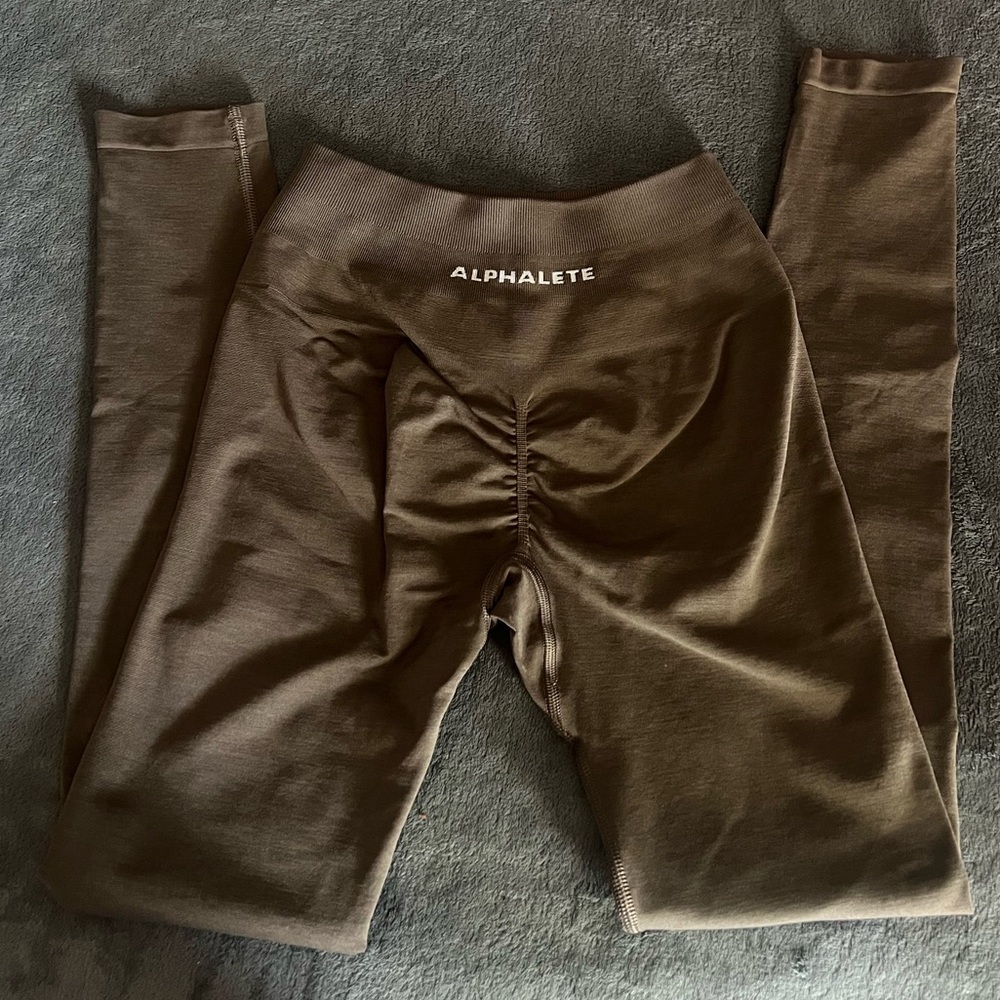 alphalete leggings
